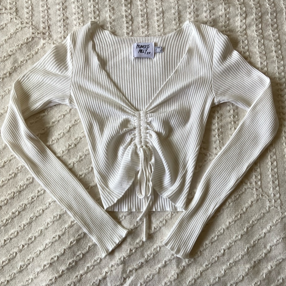 Cinched cropped longsleeve